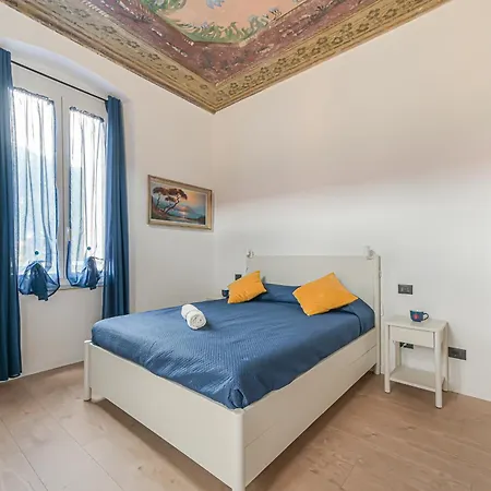 Deep Blue Apartment
